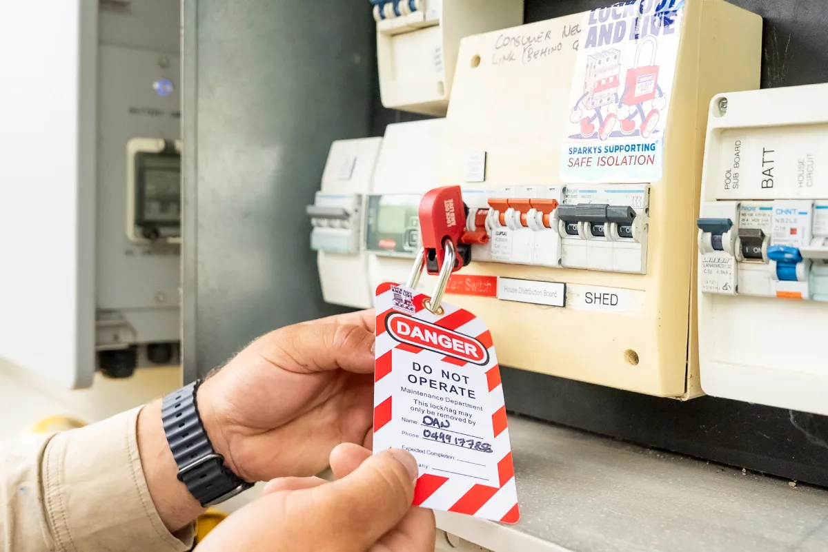 10 Signs It's Time to Call an Emergency Electrician in Kempsey